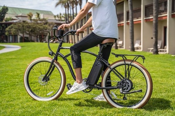 Essai détaillé: le vélo de route électrique GIANT